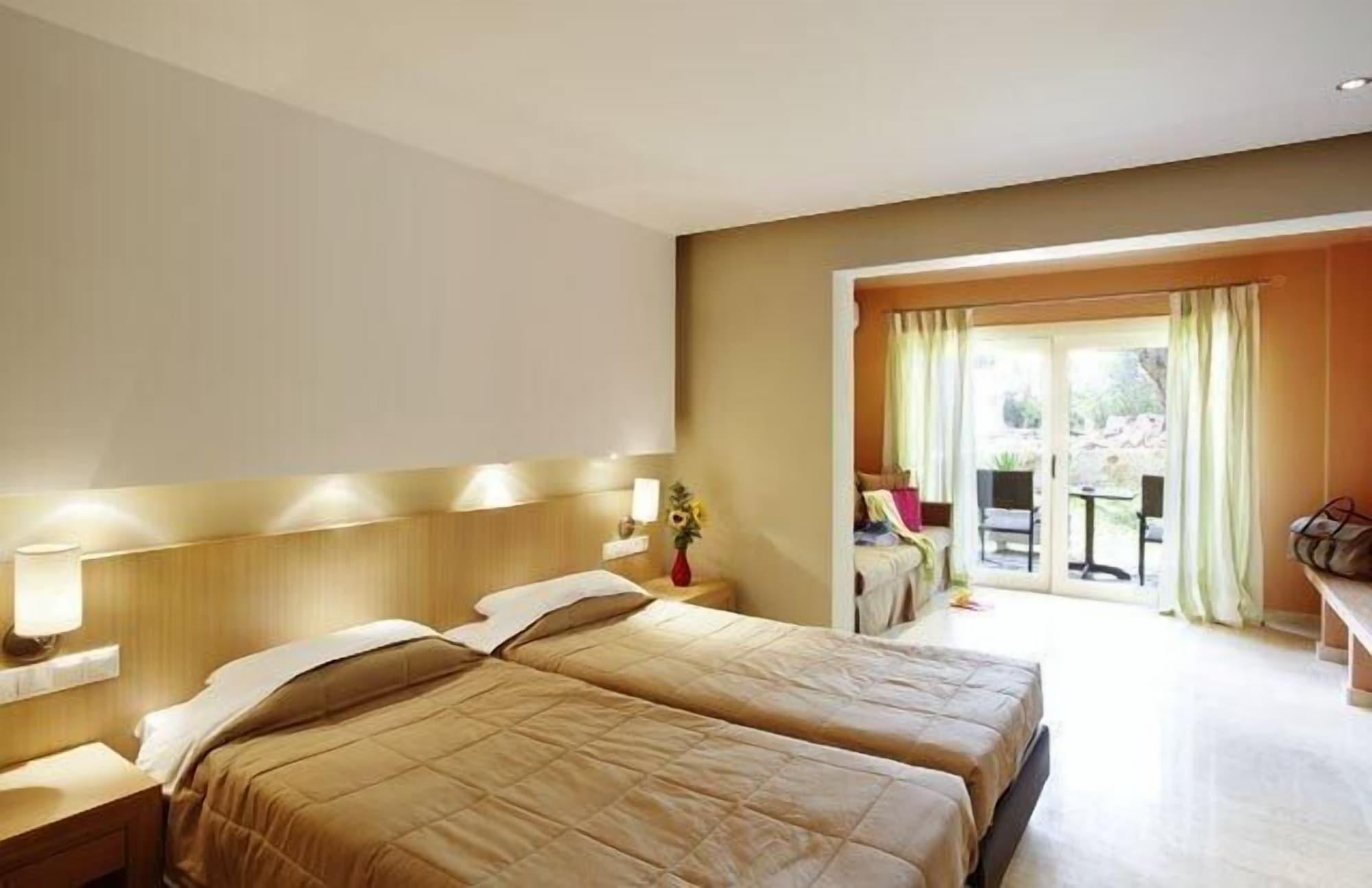 Astoria Hotel Troulos Extérieur photo
